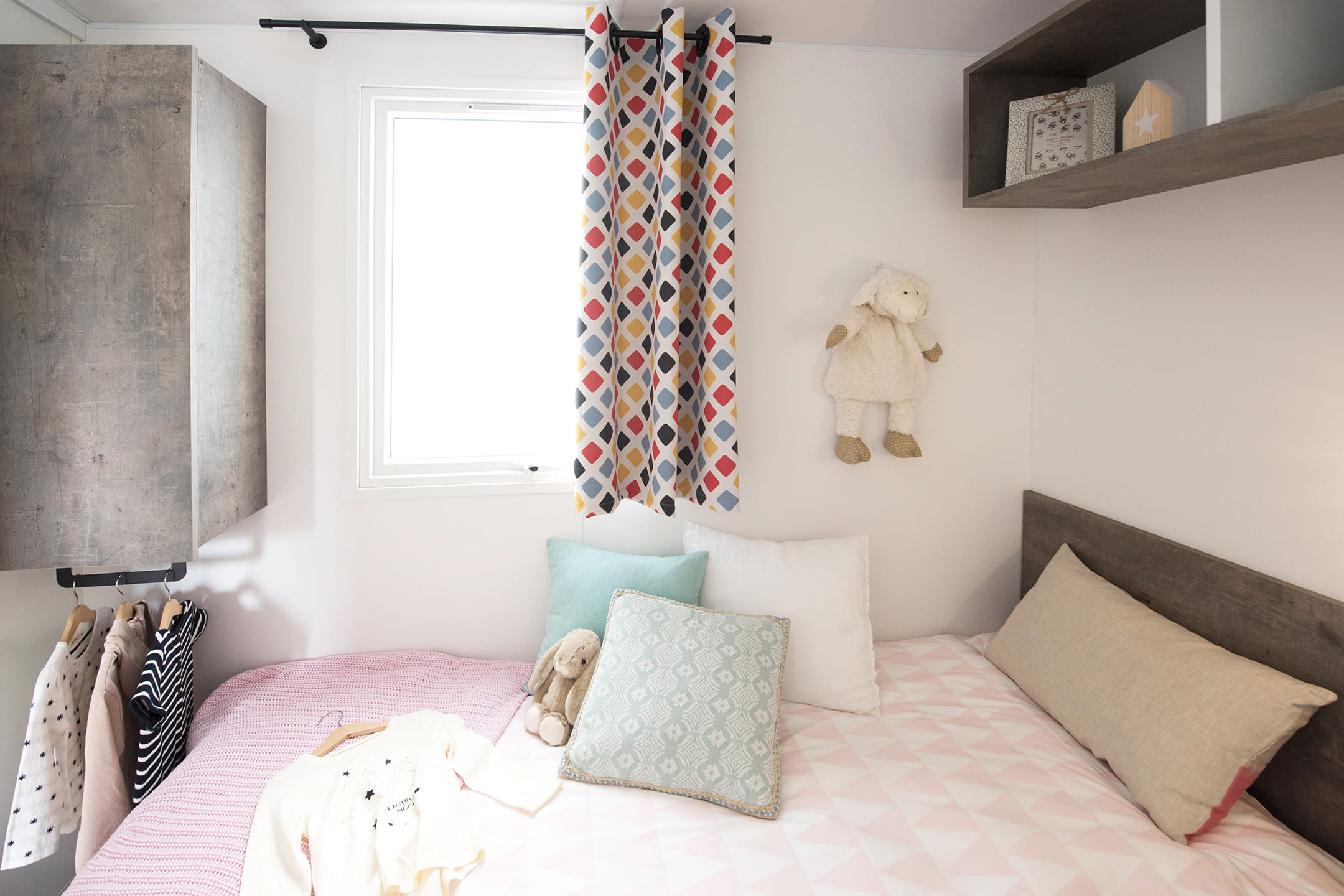 mobilhome grand confort au camping Val-Vert - charente-maritime