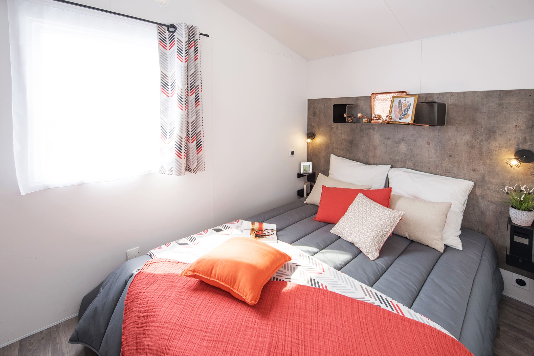 mobilhome grand confort au camping Val-Vert - charente-maritime