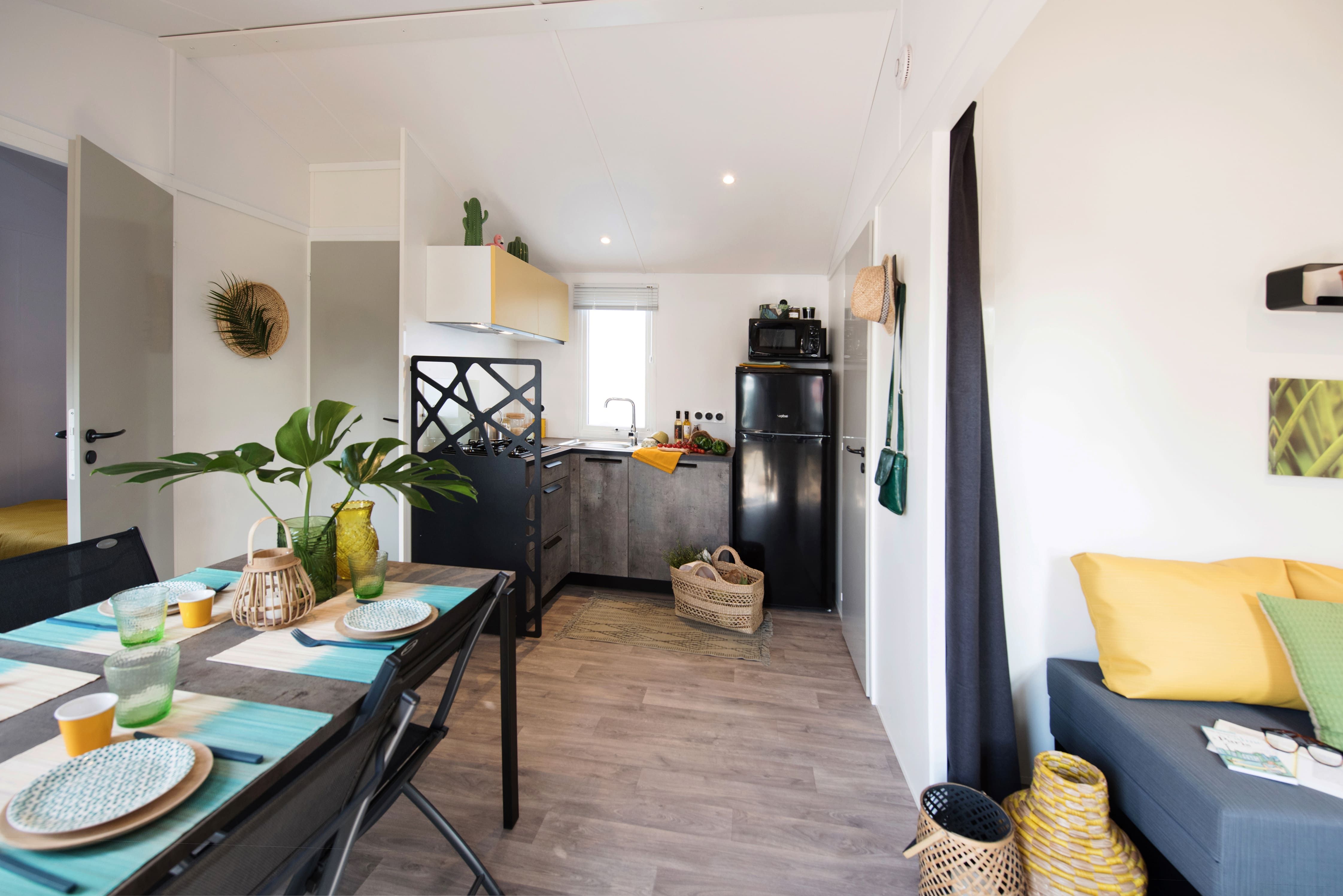 mobilhome grand confort au camping Val-Vert - charente-maritime